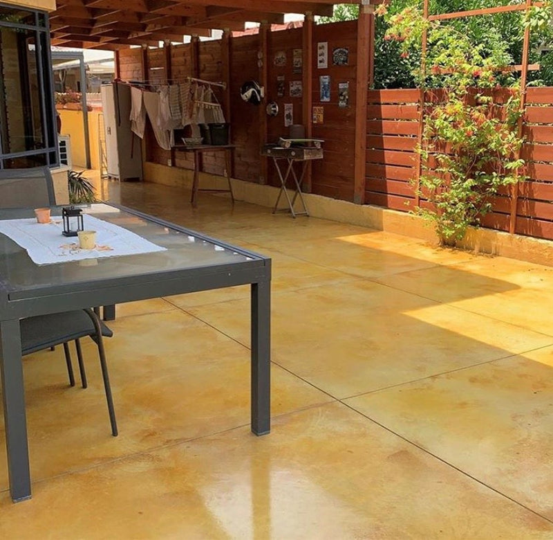Smith’s Poly-SEAL single component, fast drying, waterborne polyurethane, with acrylic primer topcoat
