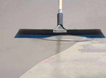 WIZARD SQUEEGEE - 18"